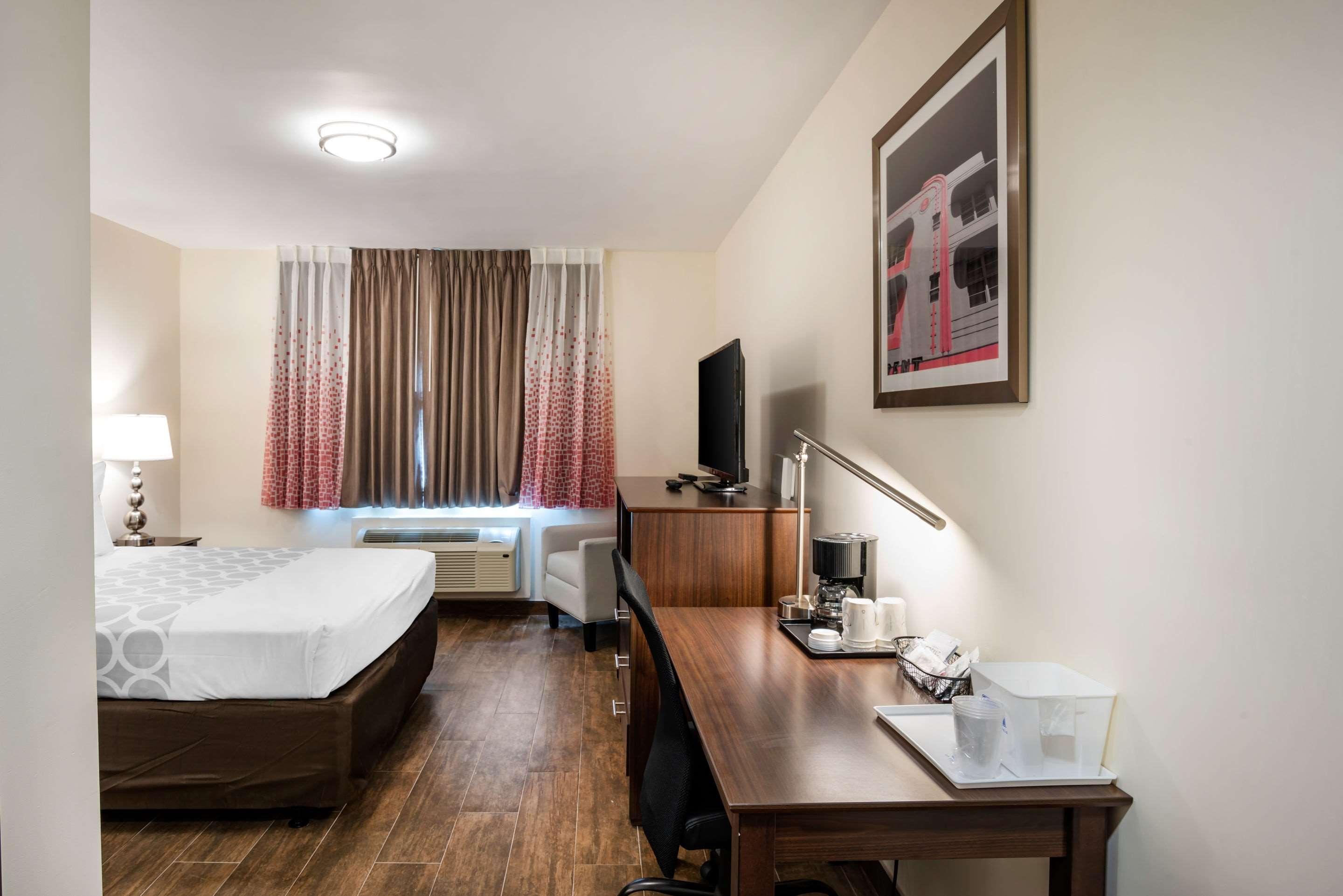 Downtown Hollywood Gardens Inn & Suites Luaran gambar