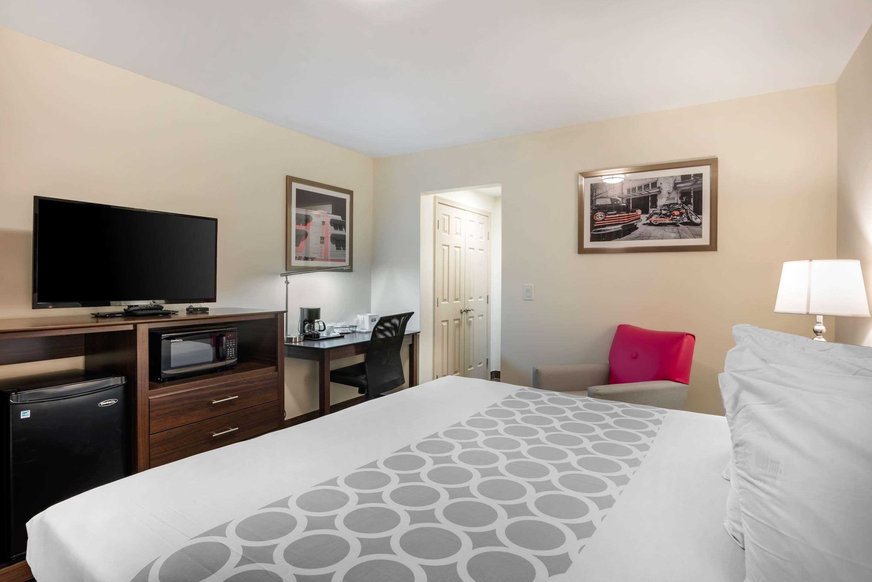 Downtown Hollywood Gardens Inn & Suites Luaran gambar
