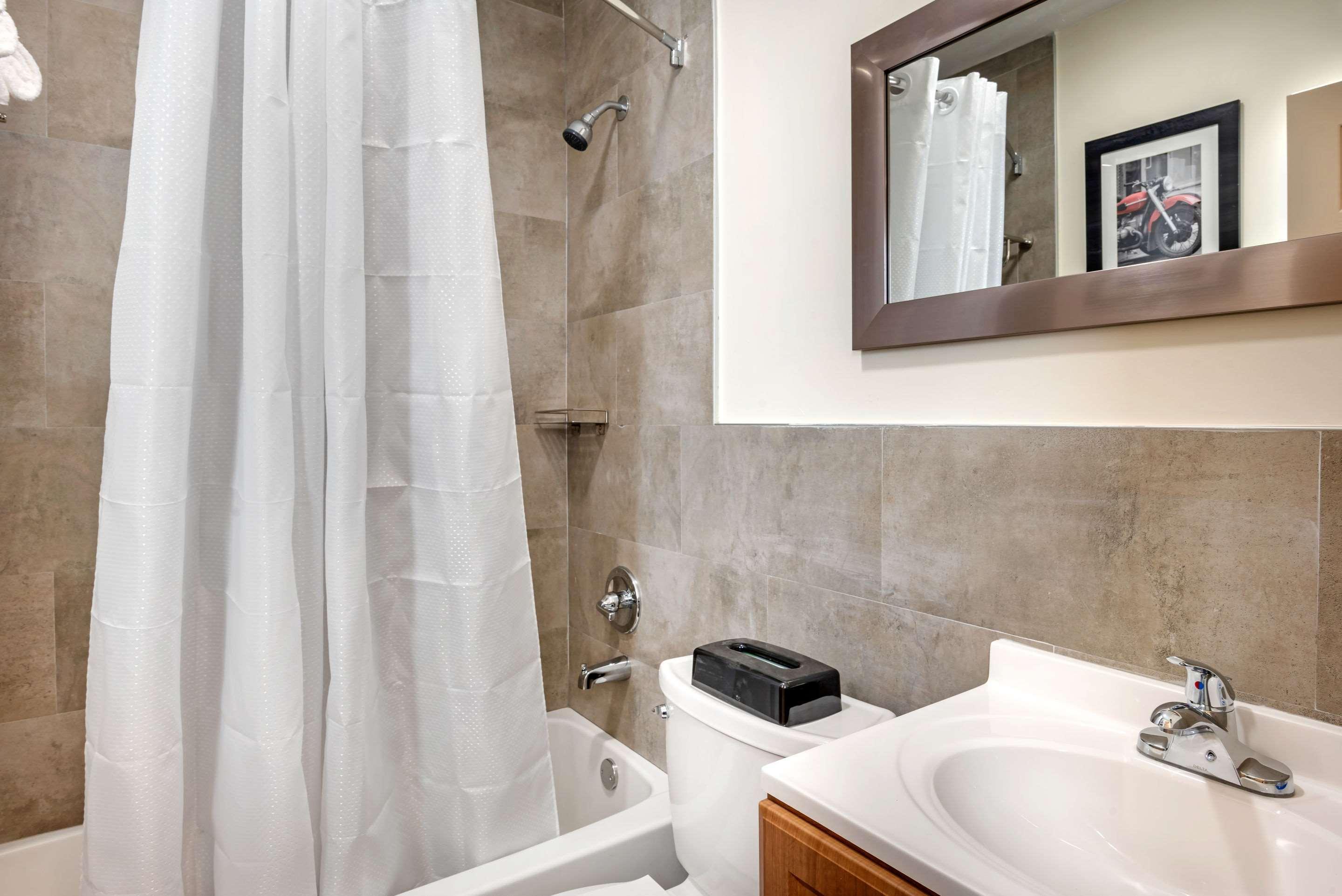 Downtown Hollywood Gardens Inn & Suites Luaran gambar