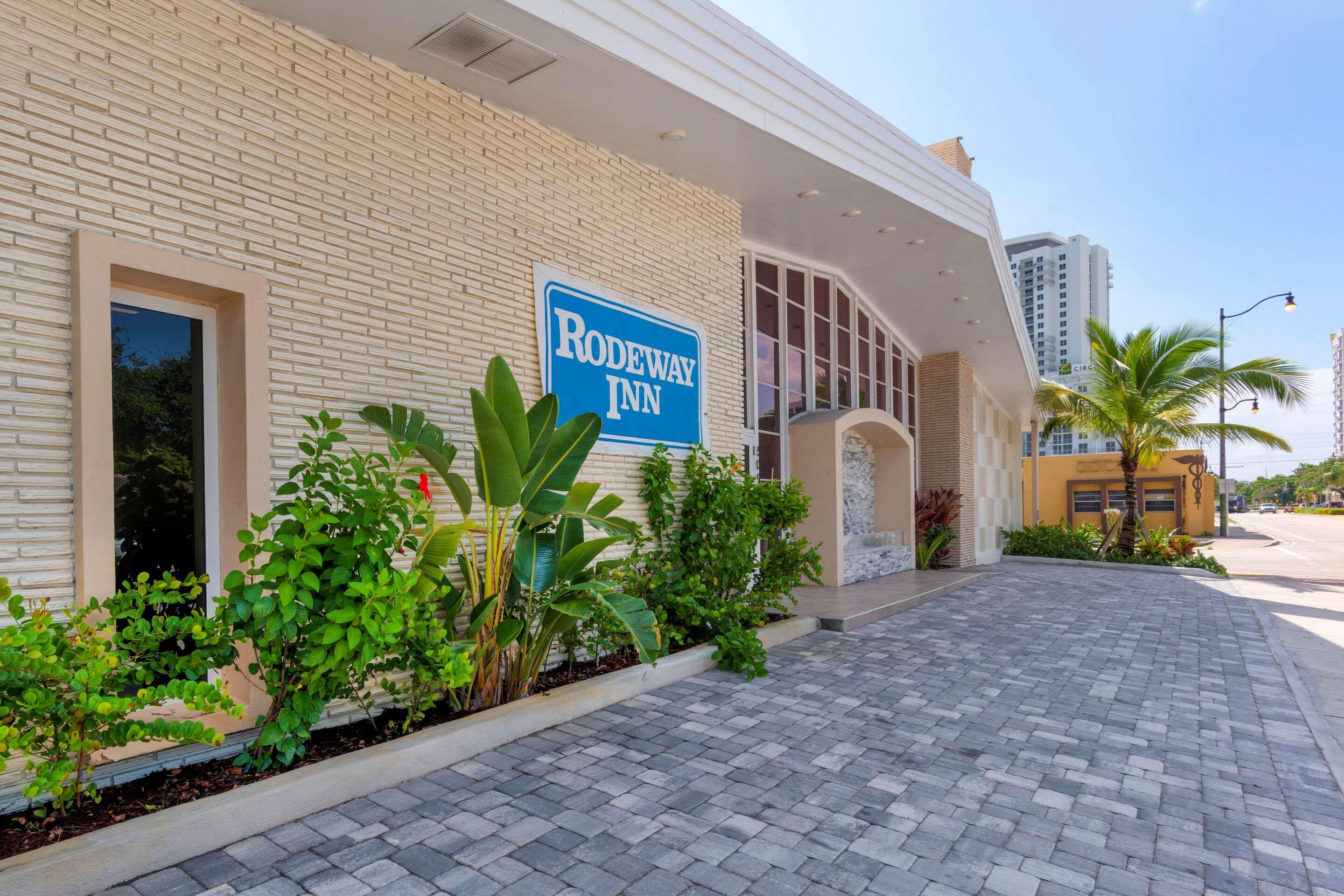 Downtown Hollywood Gardens Inn & Suites Luaran gambar