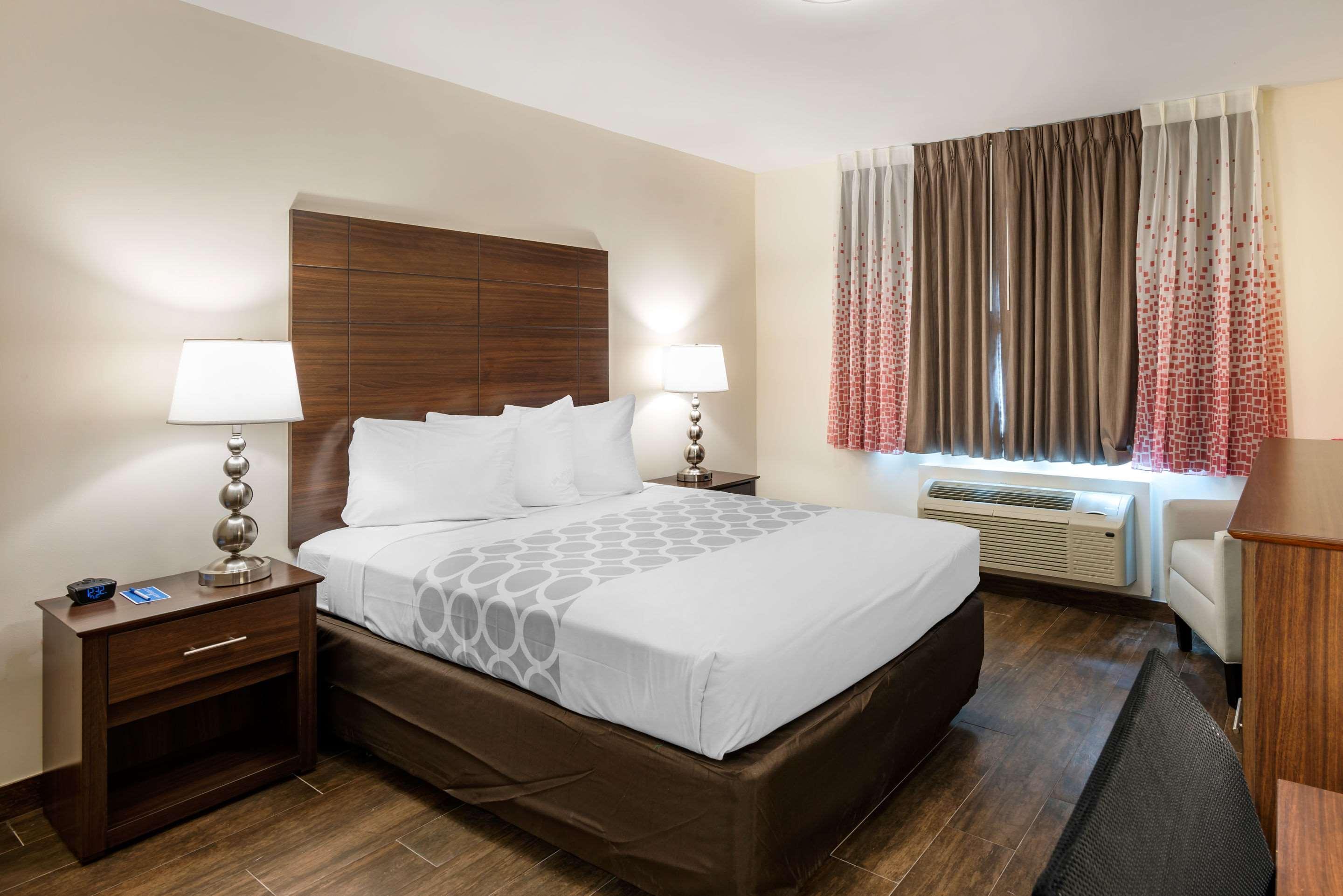 Downtown Hollywood Gardens Inn & Suites Luaran gambar