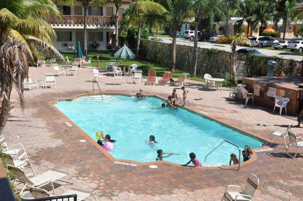 Downtown Hollywood Gardens Inn & Suites Luaran gambar